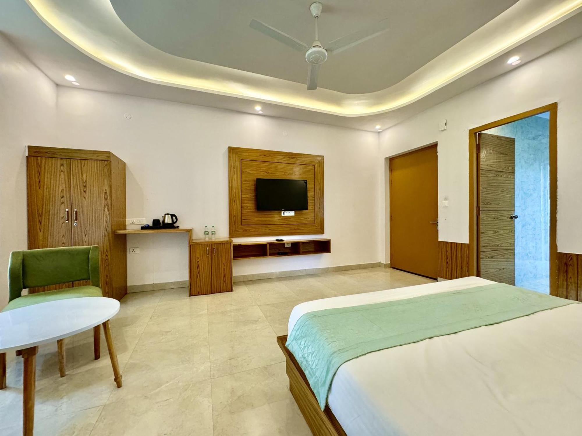 The White Oak Corbett Spa & Resort Rāmnagar Exteriör bild
