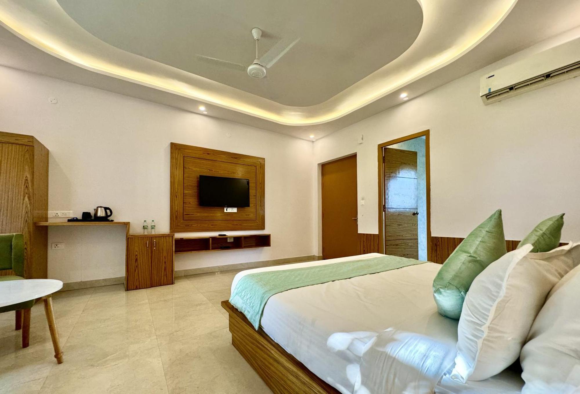 The White Oak Corbett Spa & Resort Rāmnagar Exteriör bild
