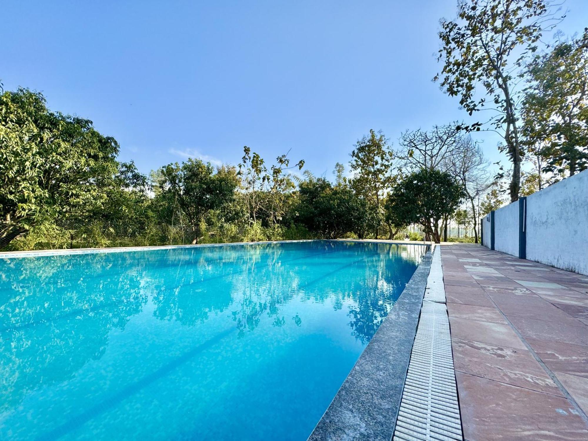 The White Oak Corbett Spa & Resort Rāmnagar Exteriör bild