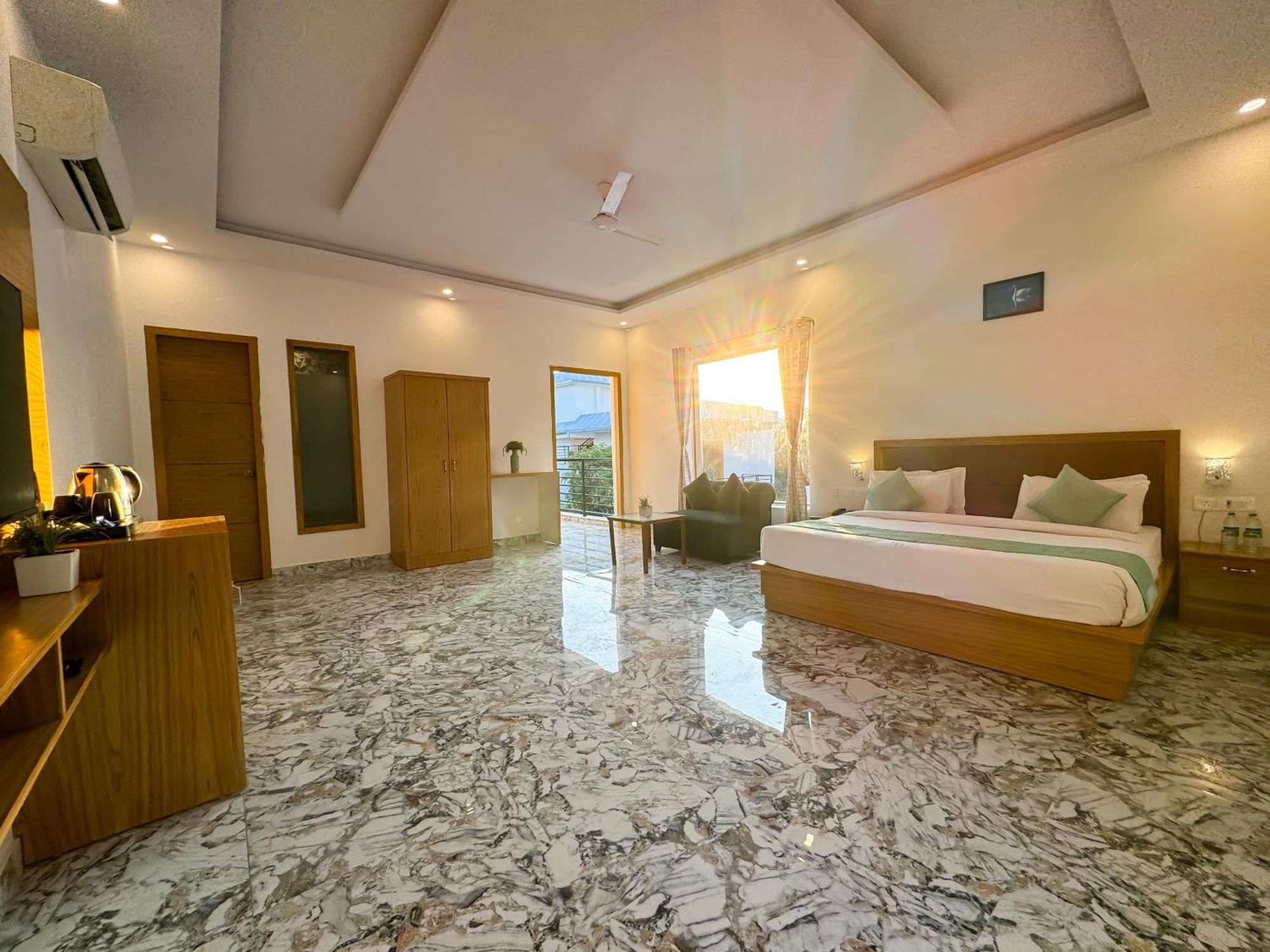 The White Oak Corbett Spa & Resort Rāmnagar Exteriör bild