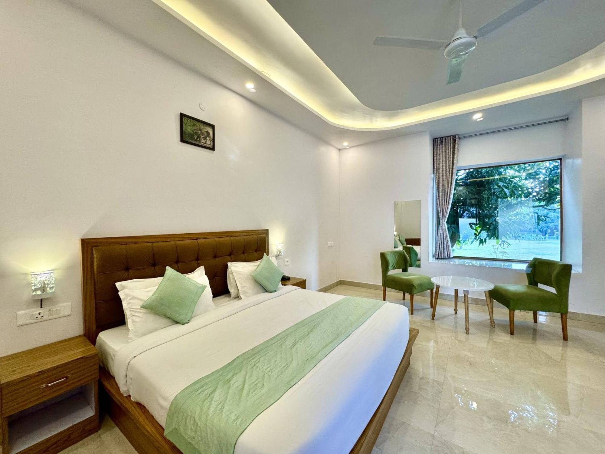 The White Oak Corbett Spa & Resort Rāmnagar Exteriör bild