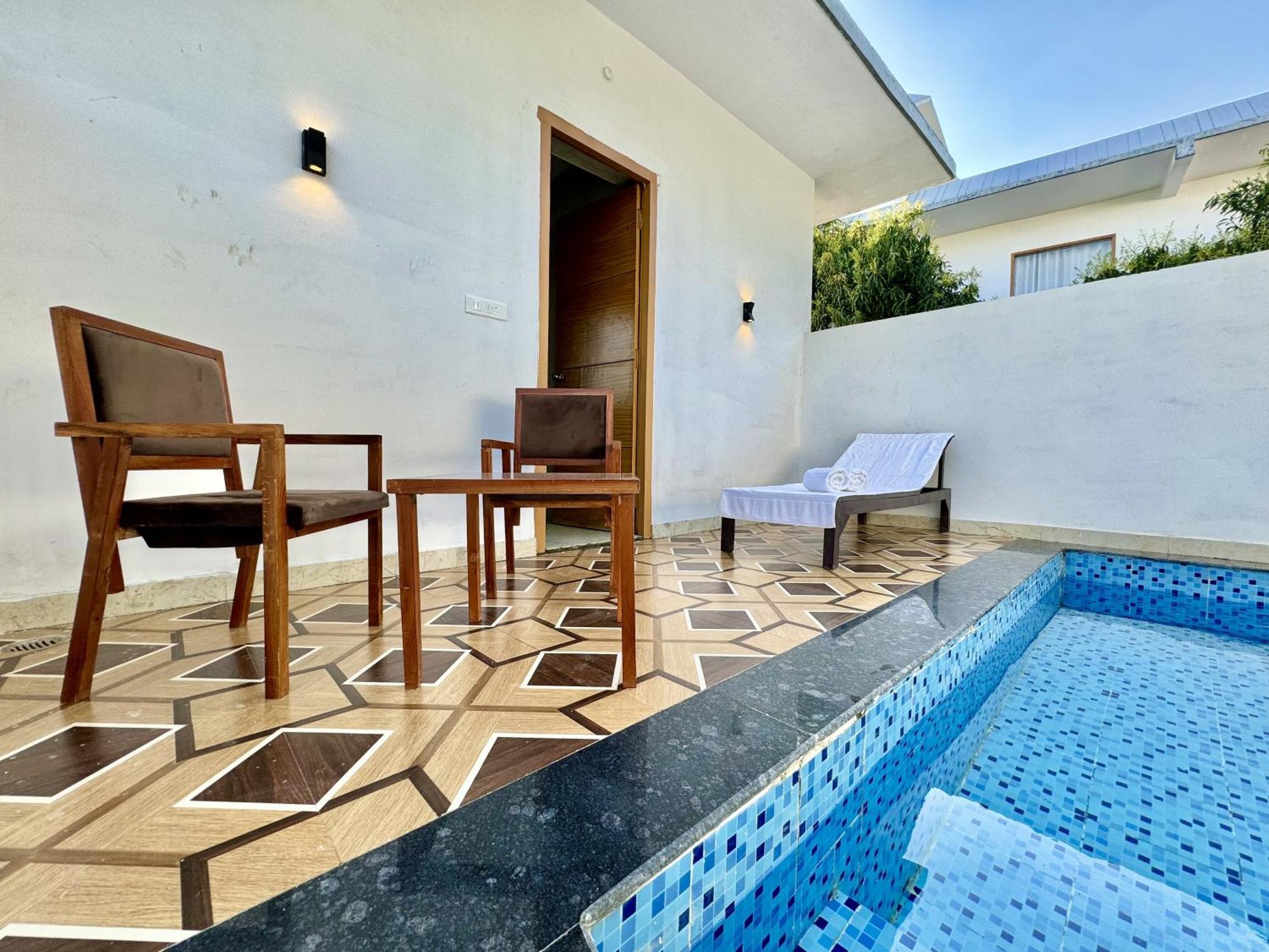 The White Oak Corbett Spa & Resort Rāmnagar Exteriör bild