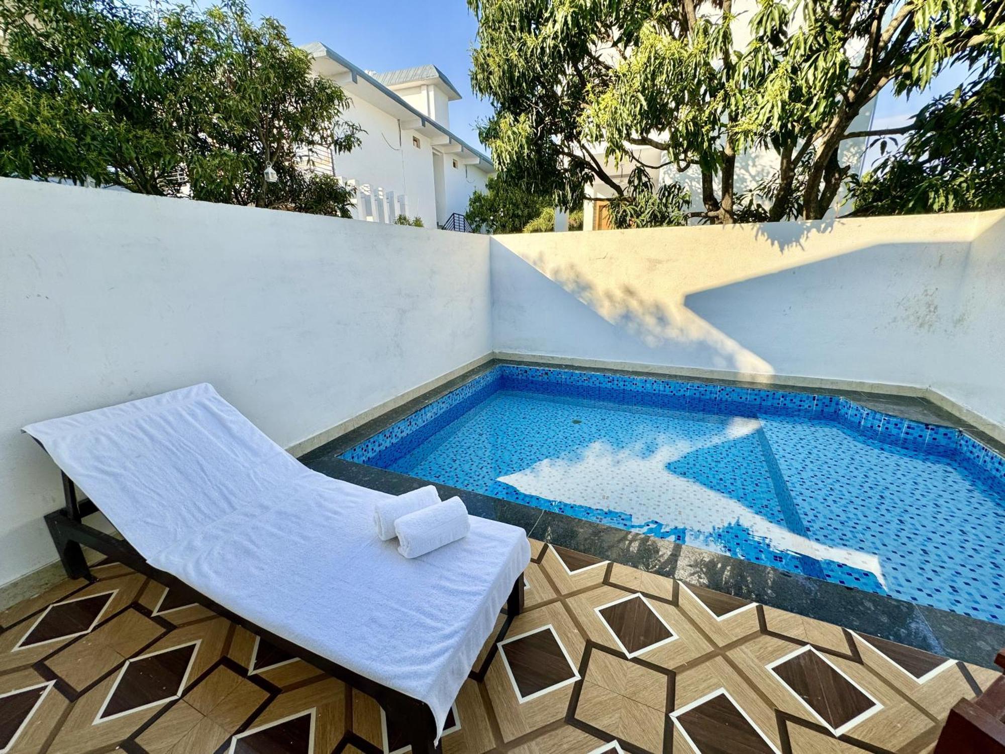 The White Oak Corbett Spa & Resort Rāmnagar Exteriör bild